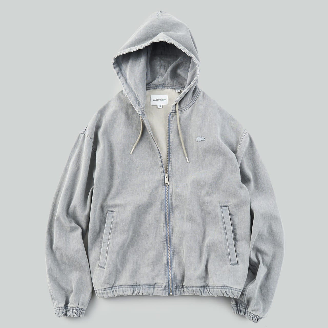 ラコステのデニムジャケット ナチュラルピグメントダイジップアップデニムフーディーを服好きが試着＆本音レビュー