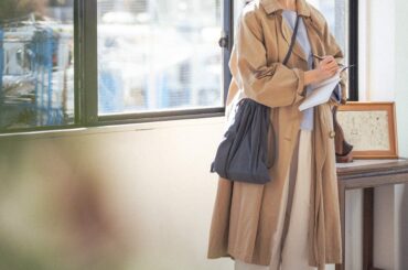 春のグレースニーカーコーデ。水色×ベージュと合わせて爽やかに！【FUDGE FRIEND おしゃれさんの毎日コーディネート vol.524｜田中真里奈】 | FUDGE FRIEND | ファッション