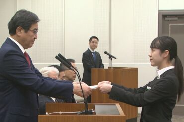 群馬銀行グループ入社式　２社９９人が決意新たに(25/04/01)