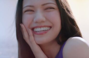 二階堂ふみ  花王 ビオレUV 「水肌記憶UV」TVCM