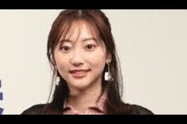 ＜武田玲奈＞ピンクのノースリーブに透け感のあるアウター　フェミニンな春の装い