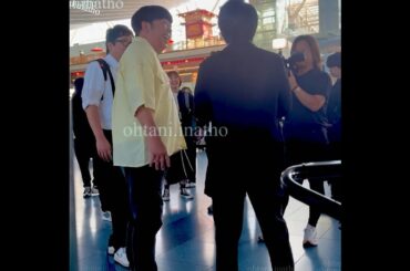 羽田空港で神田愛花さんの旦那さんの日村さんの声が聞こえて、振り返ると撮影してました。すごい数のスタッフなんですねー。そちらにびっくり。大谷翔平選手関連でなくすみません#羽田空港＃バラエティ撮影