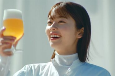 小芝風花、新作ホワイトビールを爽やかに堪能　CMメイキング&インタビュー映像公開　『キリン一番搾りホワイトビール』新TVCM