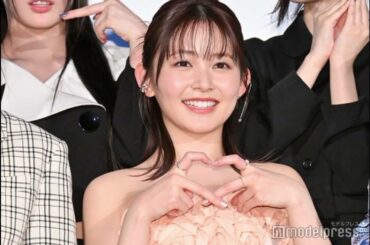 皆藤愛子、ミニスカから色白美脚輝く「レアすぎる」「スタイル良い」の声