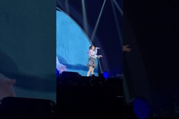 西野カナ『With You』初披露LIVE映像 (short ver.) Live on "Fall In Love With You Again Tour 2025"