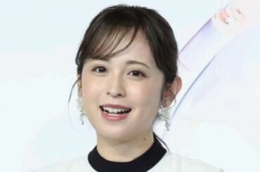 元フジ久慈暁子アナ白シャツお花見ショット「可愛い」「綺麗です」夫は人気バスケ選手