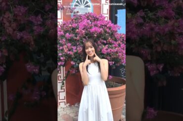 佐々木久美 写真集発売まであと25日！お花をバッグにニコニコカウントダウン♪1st 写真集『めくる日々』3月25日発売！