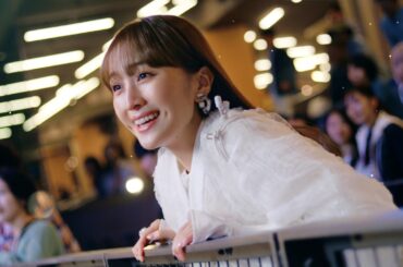 ももクロ百田夏菜子、大興奮の競⾺場で熱い視線！ASIAN KUNG-FU GENERATION「遥か彼⽅」がイメージソングに起用　船橋ケイバ新TVCM