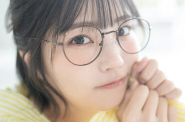 乃木坂46・中西アルノ、眼鏡姿の超接近ショット！ 『グラビアチャンピオン』表紙と巻頭に登場 | RBB TODAY