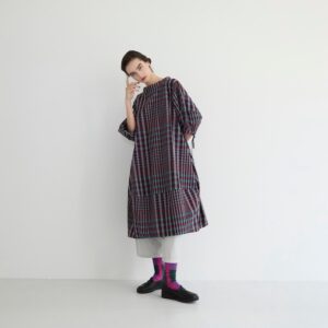 ドットとチェックがアイコニックな慈雨の2025年春夏コレクションが発表