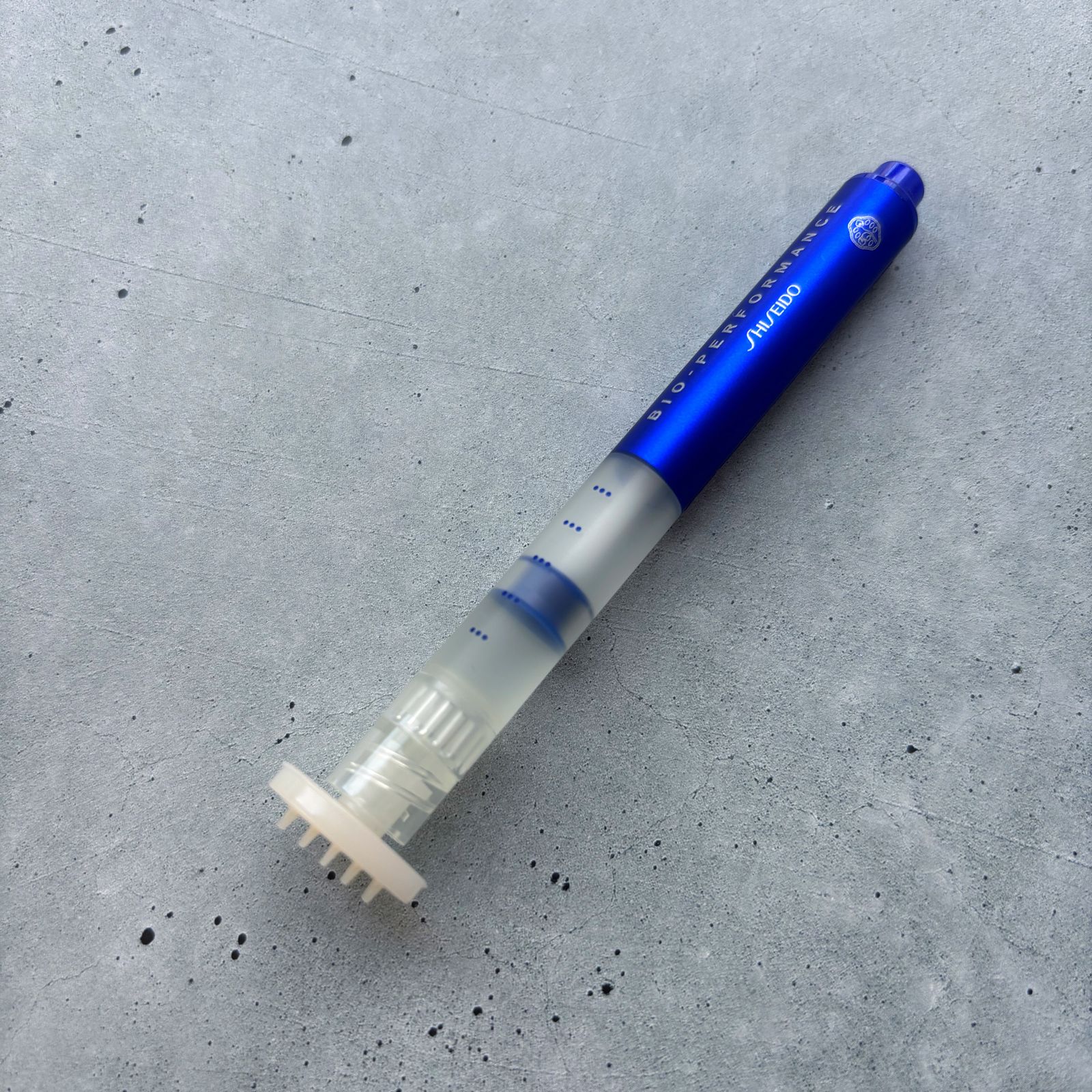 マイクロクリック コンセントレート 1.4ml ￥36300（5月1日発売）／SHISEIDO