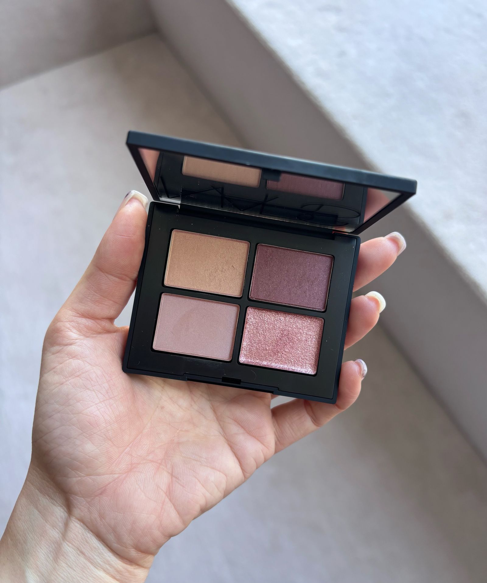 クワッドアイシャドー 04433 KUALA LUMPUR ¥7700/NARS JAPAN(0120356686)