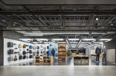 アンドワンダーが九州初出店、「and wander FUKUOKA」をオープン