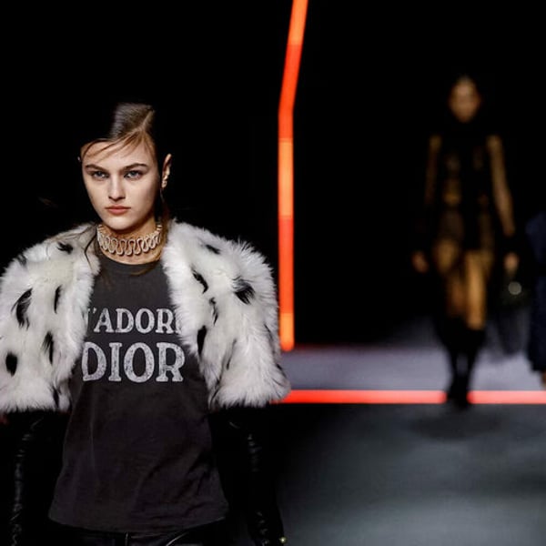 ディオールが京都の古刹の庭園で秋のファッション・コレクションを発表 – FashionNetwork 日本 ディオールが京都の古刹の庭園で秋のファッション・コレクションを発表 - FashionNetwork 日本