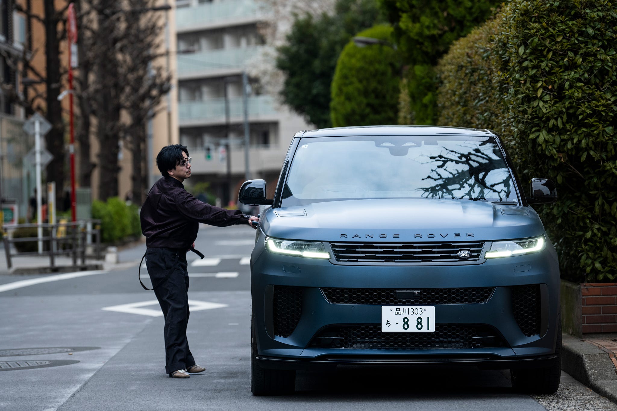 森田晃嘉が「レンジーローバースポーツsv」で向かうファッションとその未来