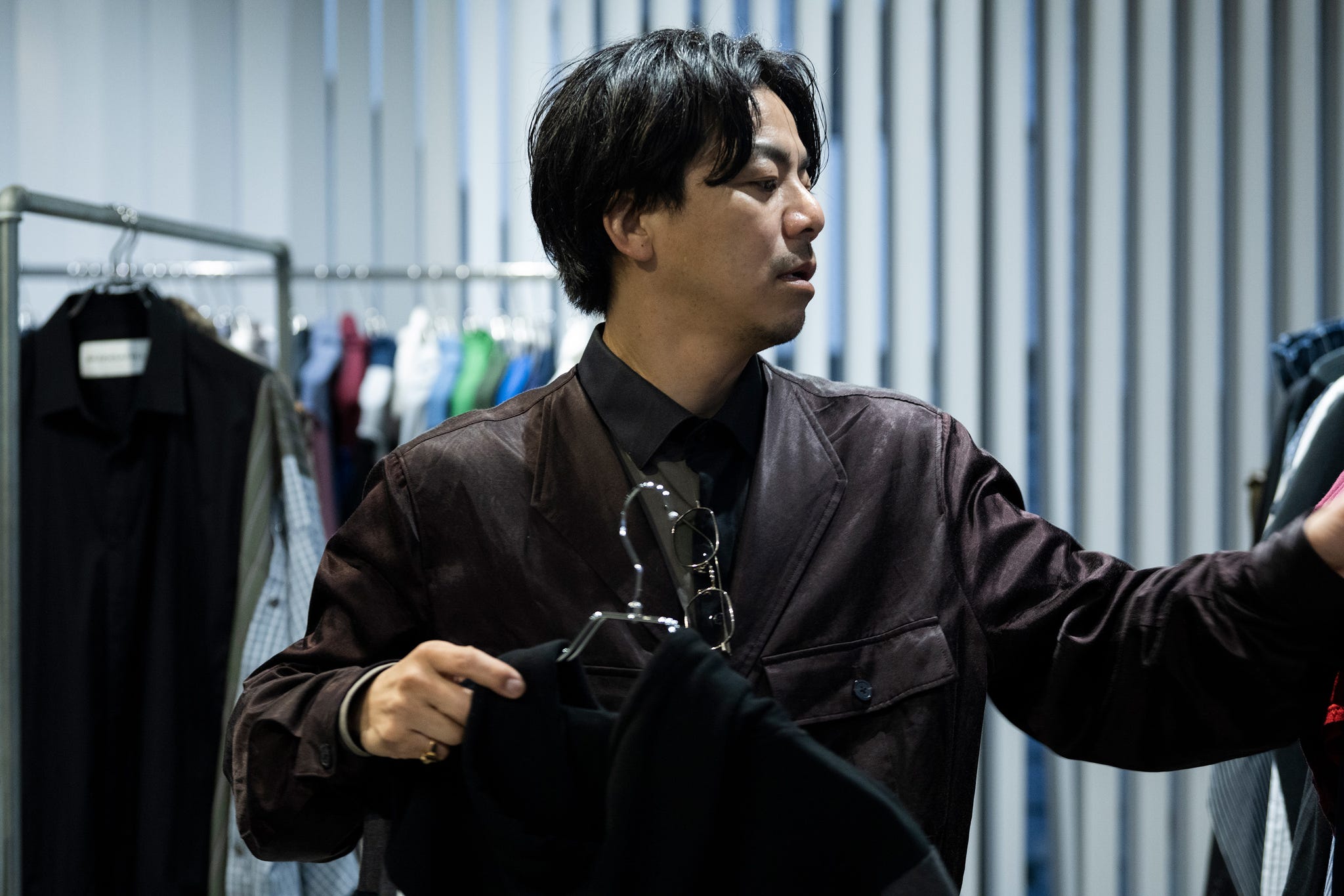 森田晃嘉が「レンジーローバースポーツsv」で向かうファッションとその未来