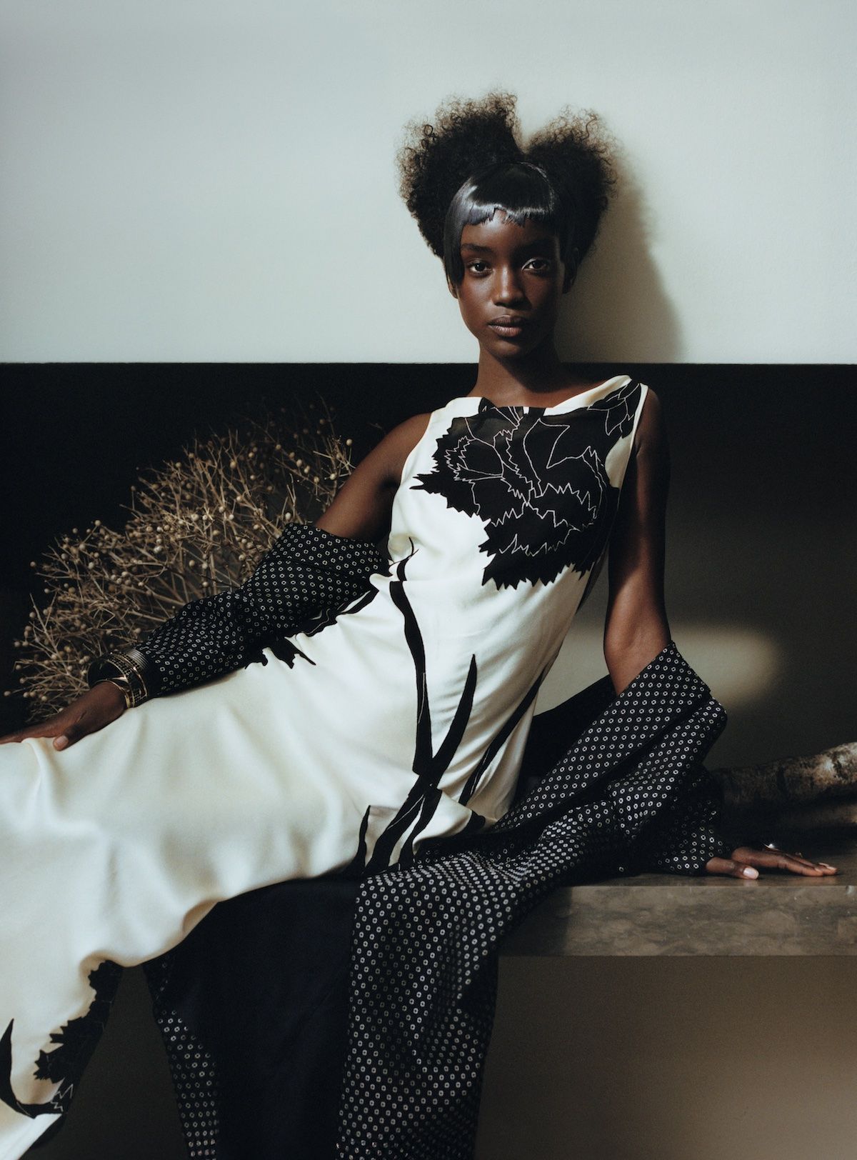 VOGUE JAPAN May 2025 Fashion Story Designer Vintage