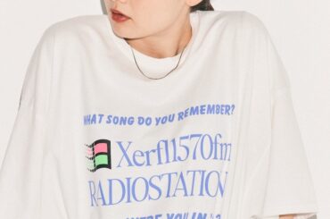 遊びが効いたTシャツにはスラックスが合う。【FUDGE 5月号連動企画-この夏の相棒Tシャツ | DAY 02】 | FUDGE FRIEND | ファッション