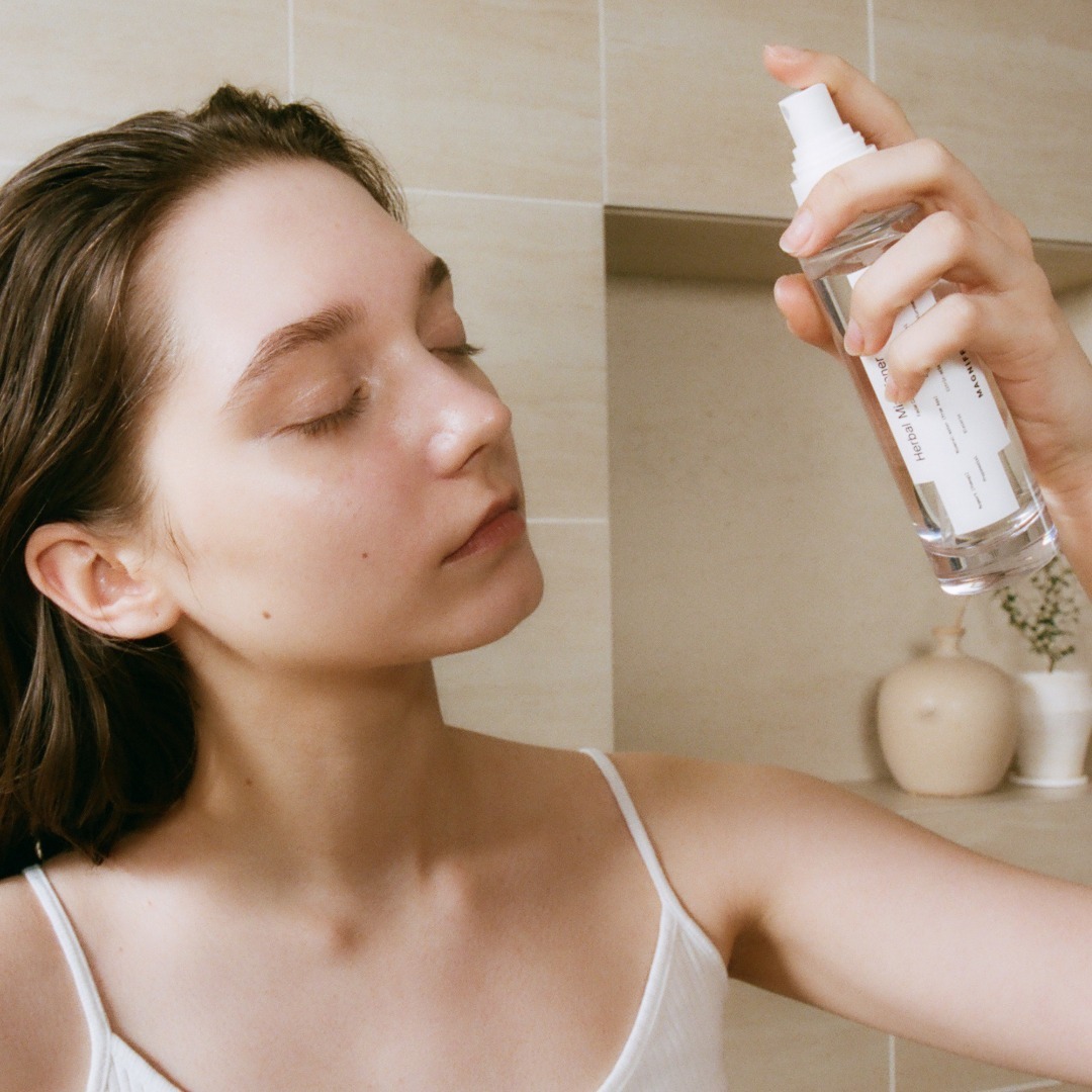 ハーブミスト化粧水 100mL 3,960円