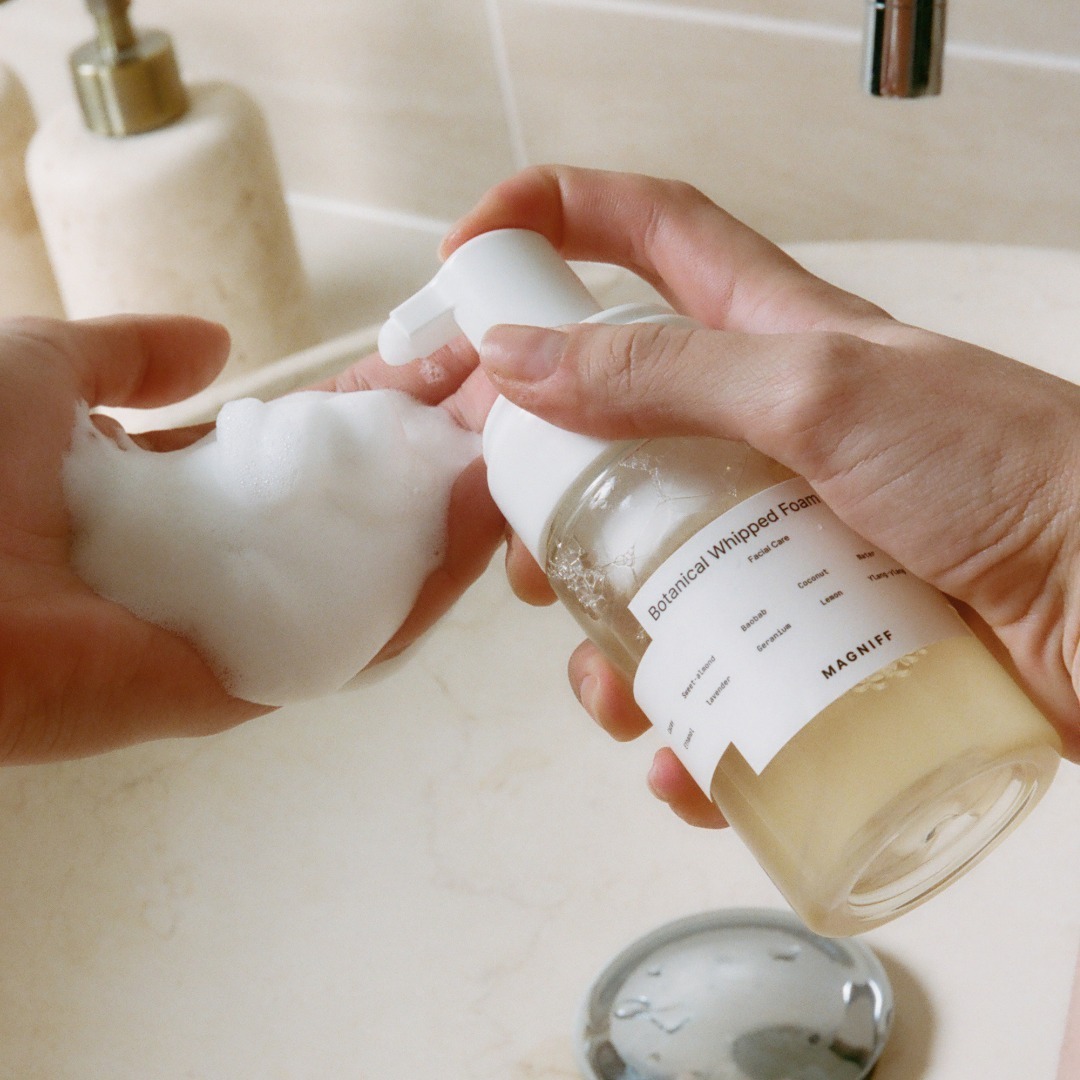 ボタニカルホイップ洗顔 100mL 3,850円