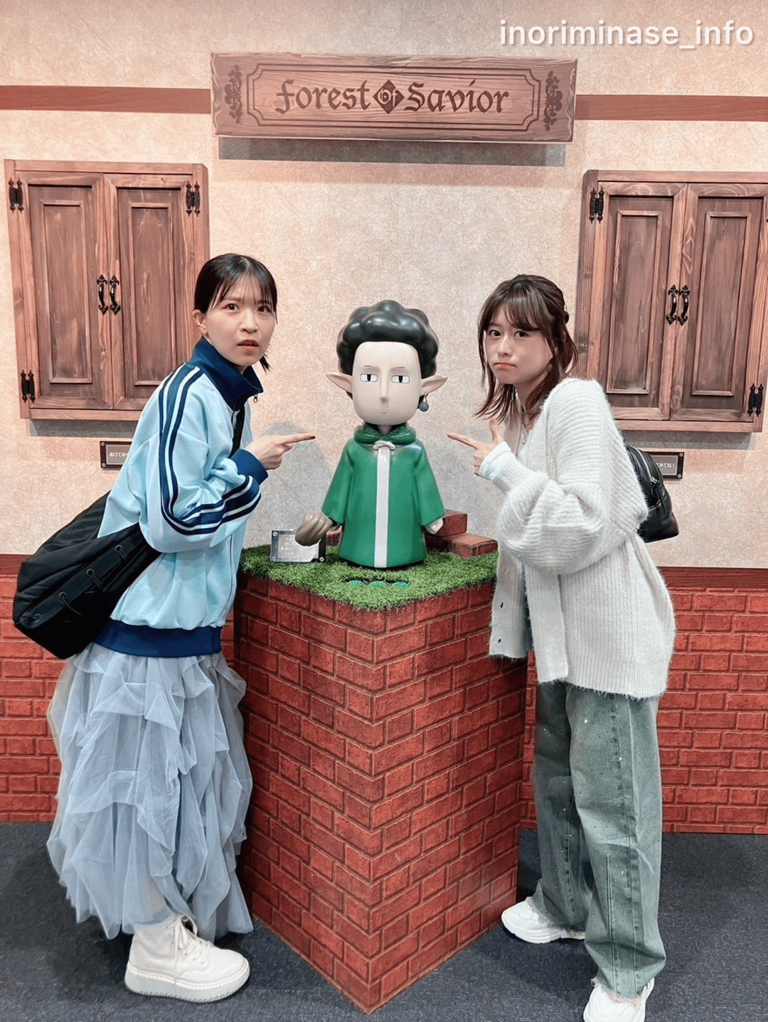 Onishi Saori and Minase Inori at the Yamadakun Exhibition Moe