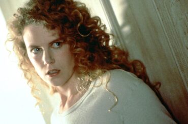 ニコール・キッドマン、26歳の白く透き通る美しい素肌！田中敦子さん吹替／映画『冷たい月を抱く女』予告編