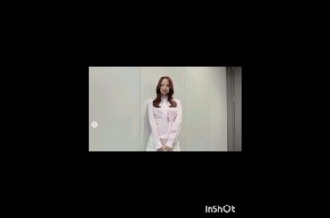 森香澄、ミニスカ姿に絶賛の声「脚、綺麗すぎ」「流石のスタイル」