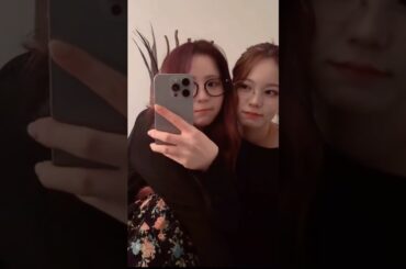 twinning ootd #OOTD #MAYA #AYAKA #NiziU #ニジュー #니쥬 #WithU