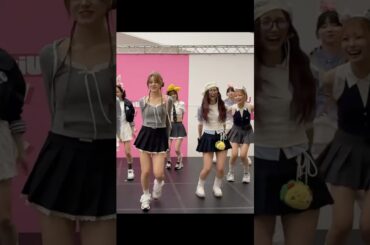 入る位置を間違えてしまったマユカちゃん #niziu #mayuka