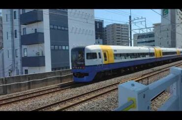 【復活の255系しおさい号】総武線下総中山駅を通過する総武快速線255系臨時特急しおさい81号銚子行き