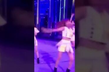 マイク外しが天才的なアイドル様 #juicejuice #あーりー #うえむー #植村あかり #ハロプロ