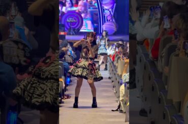 そんなに嬉しそうに飴配れるのはあたななだけです。CANDY TUNE村川緋杏推しカメラ #アイドル #ライブ #idol #CANDYTUNE #おすすめ #fyp #fancam  #きゃんちゅー