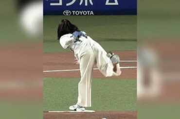 【田村真子】アナ、始球式で白パンツスタイルの着こなし術♡美しいシルエット！