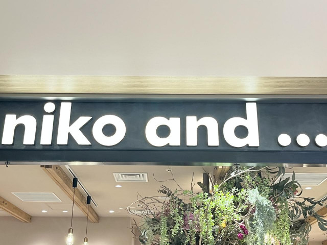 悲報！ 再入荷求む、、！【niko and ...】スポーティ過ぎない♡「ベースボールシャツ」