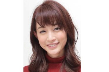 第2子妊娠中の新井恵理那さんは35歳の誕生日を迎え、「ミルフィーユのような美しい食感を目指して頑張っています」と語った。