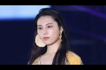 色気爆発してます」元乃木坂46相楽伊織、チェック柄ランジェリー姿「鎖骨が美しい」