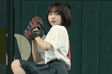 なえなの、ミニスカから覗く脚線美に視線集中…！【セレモニアルピッチ】