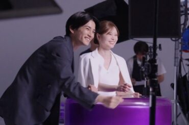 白石麻衣×渡邊圭祐、CM初共演で和気あいあい！指を添えるシーンでは思わず笑い合う姿も　BIOHEAL BOH新CM「「肌会議 -さあ、肌を聞こう。-」篇