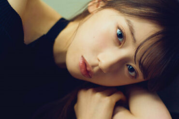 乃木坂46・6期生センター矢田萌華、ソロ初表紙を飾る　圧倒的ビジュアルと表現力で魅せる | ORICON NEWS | 国内海外のニュース