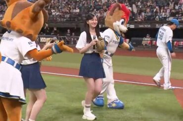 アイドル3人の投球に北海道がメロメロ　スカートゆるふわピッチで"大暴投" | Full-Count