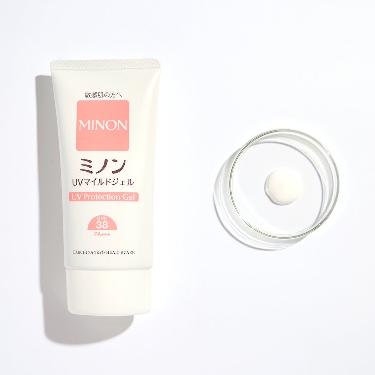 ミノン　UVマイルドジェル　商品とテクスチャー