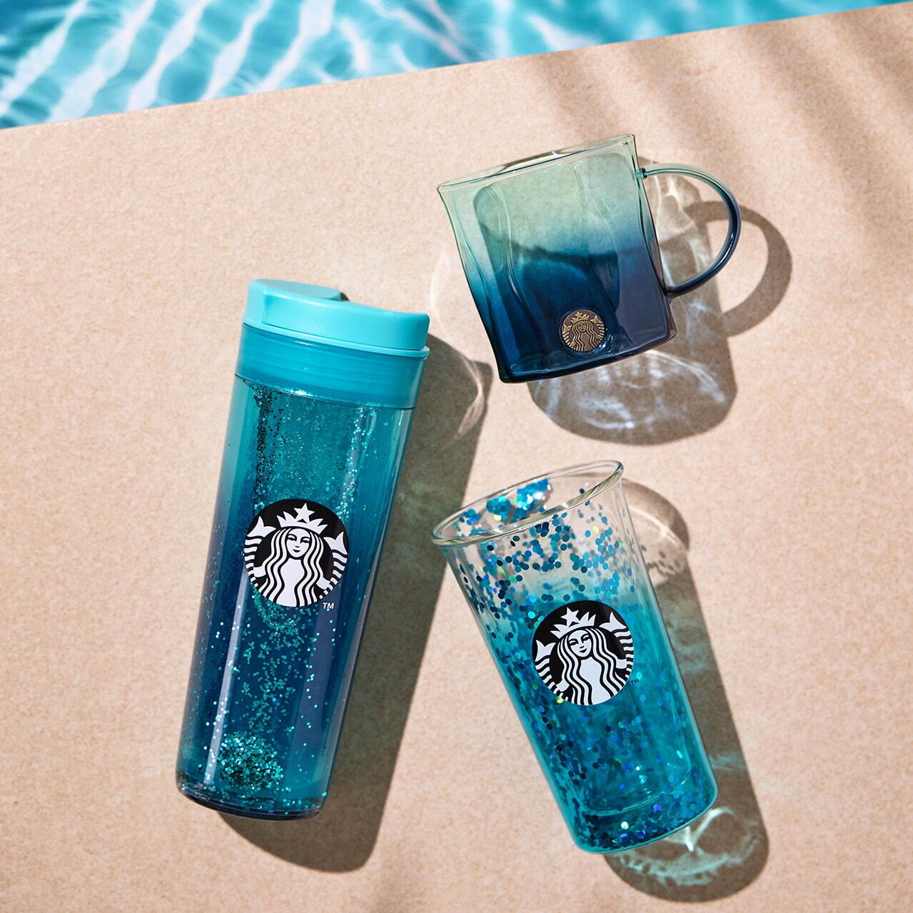 ウォーターインタンブラーターコイズ473mL 2,950円
耐熱グラスマグメダルデュアルブルーグラデーション355mL 3,500円
ダブルウォール耐熱グラスターコイズグラデーション355mL 3,600円