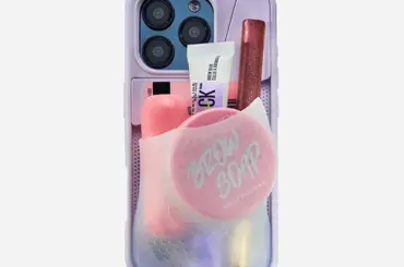 ミニコスメやAirPodsがすっぽり入っちゃう！驚異の収納力を持つポーチを備えたiPhoneケースが日本初上陸