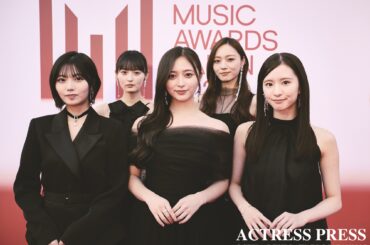 遠藤さくら、中西アルノ、井上和、菅原咲月、梅沢美波（乃木坂46）「MUSIC AWARDS JAPAN2025」のレッドカーペット（2025年5月22日、京都市・ロームシアター京都で開催）にて。ACTRESS PRESS
