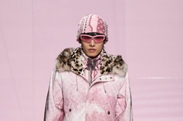 【2026年春夏ファッションウィーク】パリ、ミラノ、ロンドン、ニューヨーク、東京のスケジュール・レビュー | Vogue Japan