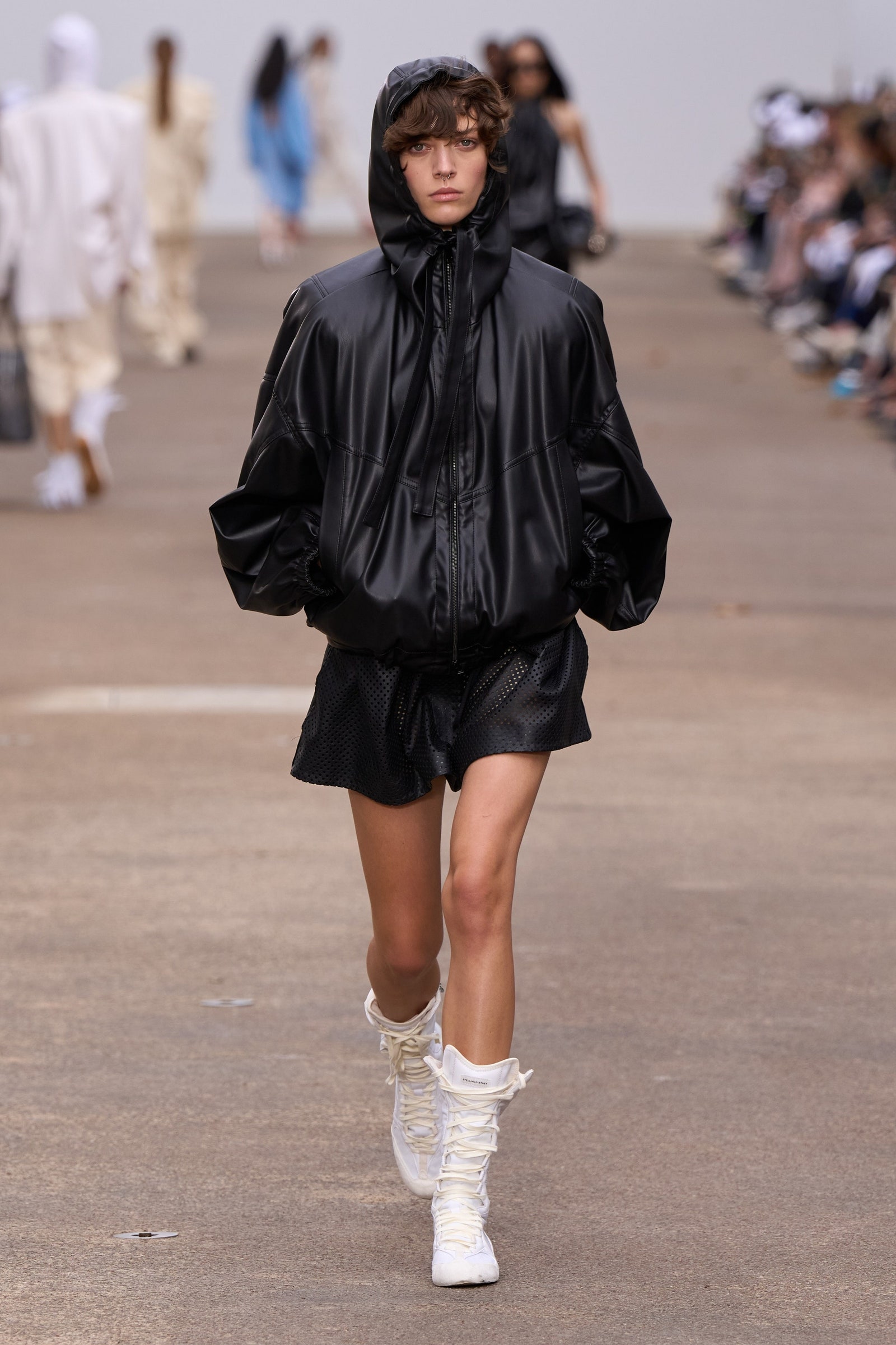 ステラ マッカートニー2025年春夏コレクション