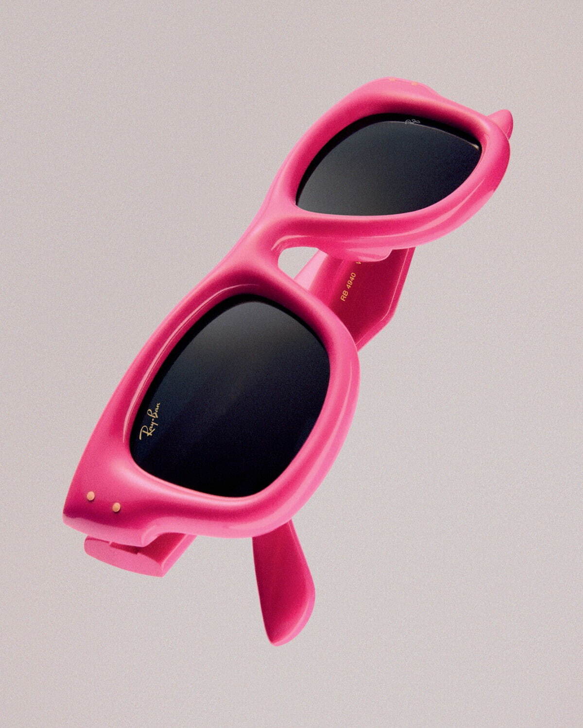 レイバン「ウェイファーラー パファー」30,800円