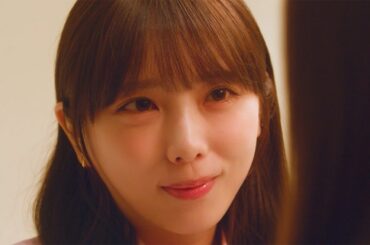 与田祐希、“先輩”川津明日香を煽りまくり！？　ショートドラマ「あざとく、かわいく、したたかに」60秒予告