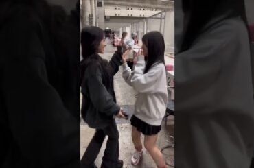 AKB48 花田藍衣【似すぎ】#向井地美音 が戻ってくるまで場を繋ぐ #握手会 🐟💋