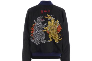ワイルドサイド ヨウジヤマモト“ゴジラ＆キングギドラ”の刺繍スカジャン、阪急メンズ東京で - ファッションプレス